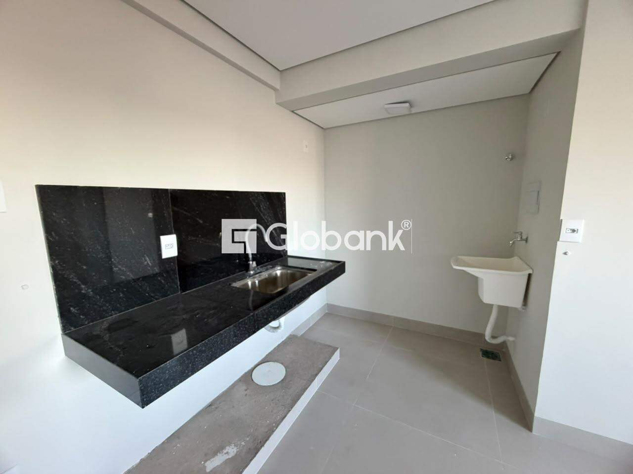Flat 1 quarto à venda Centro 44,37m² Montes Claros MG: 