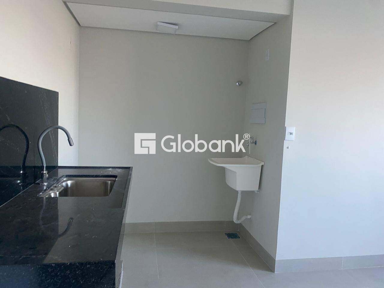 Flat 1 quarto à venda Centro 44,37m² Montes Claros MG: 