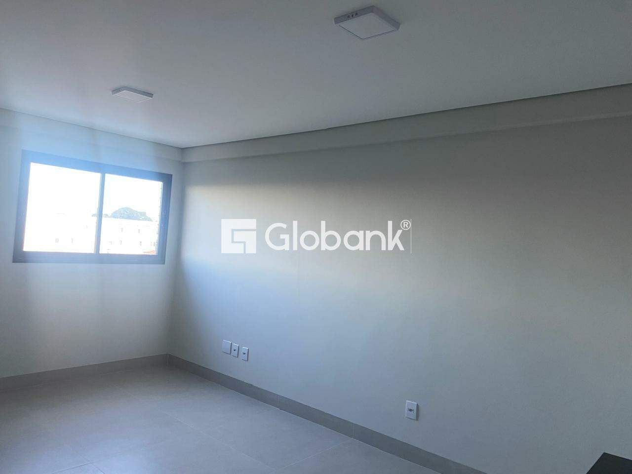 Flat 1 quarto à venda Centro 44,37m² Montes Claros MG: 