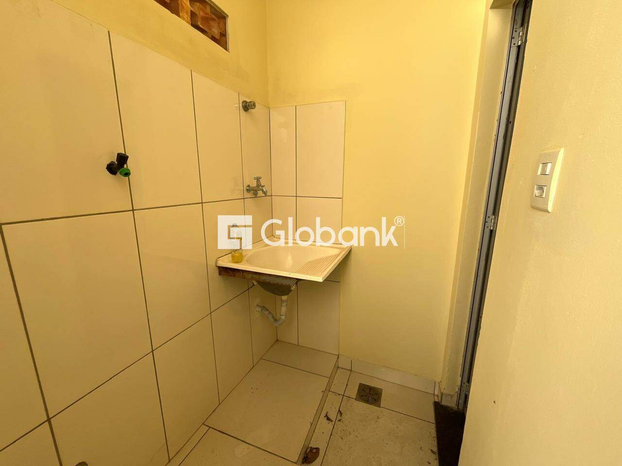Apartamento 2 quartos para aluguel Monte Carmelo 75m² Montes Claros MG: