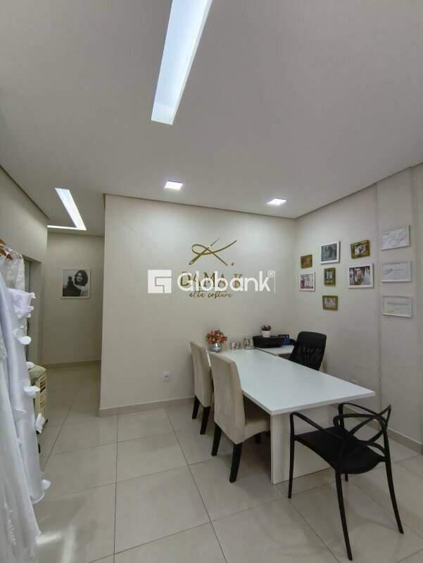 Ponto comercial para aluguel Ibituruna 250m² Montes Claros MG: