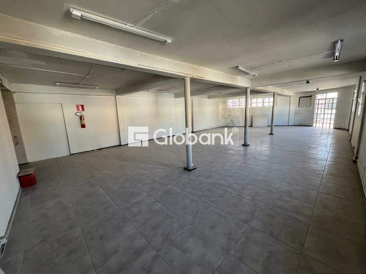 Sala comercial 1 quarto para aluguel Cidade Santa Maria 150m² Montes Claros MG: 