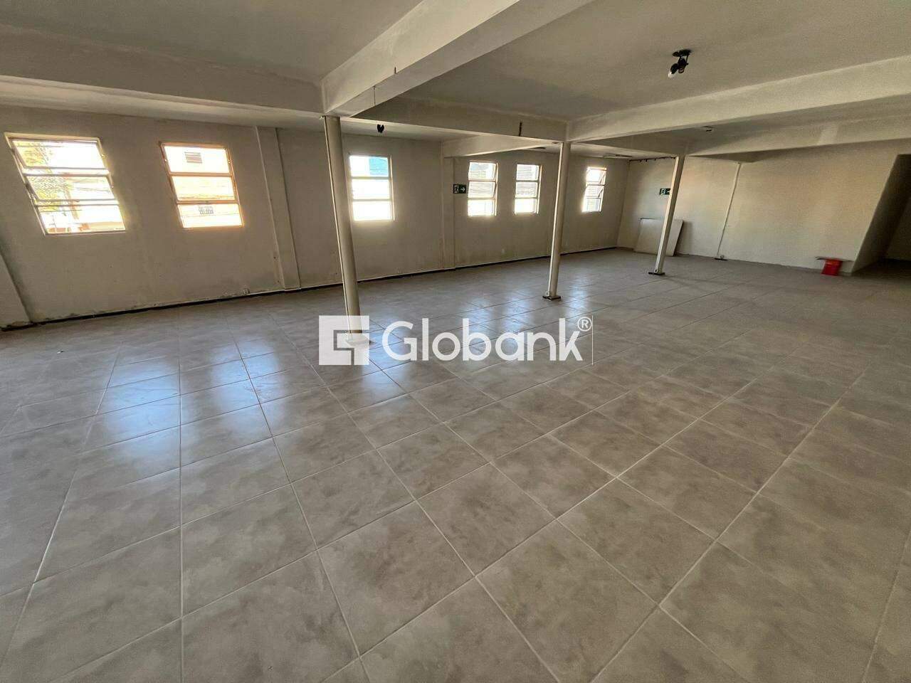 Sala comercial 1 quarto para aluguel Cidade Santa Maria 150m² Montes Claros MG: 