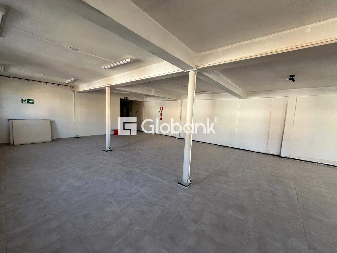Sala comercial 1 quarto para aluguel Cidade Santa Maria 150m² Montes Claros MG: 