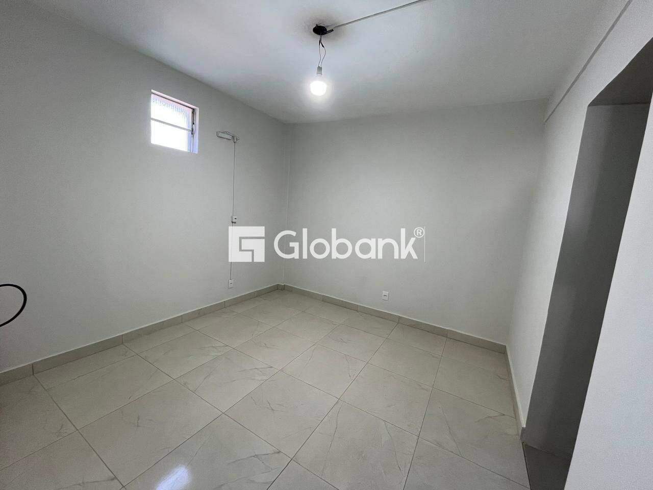 Sala comercial 1 quarto para aluguel Cidade Santa Maria 150m² Montes Claros MG: 