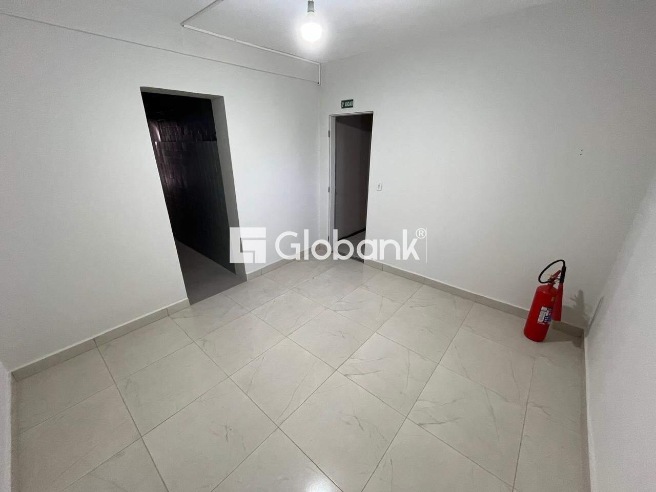 Sala comercial 1 quarto para aluguel Cidade Santa Maria 150m² Montes Claros MG: 