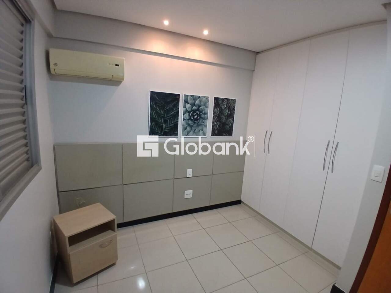 Apartamento 2 quartos para aluguel Centro 55,49m² Montes Claros MG: