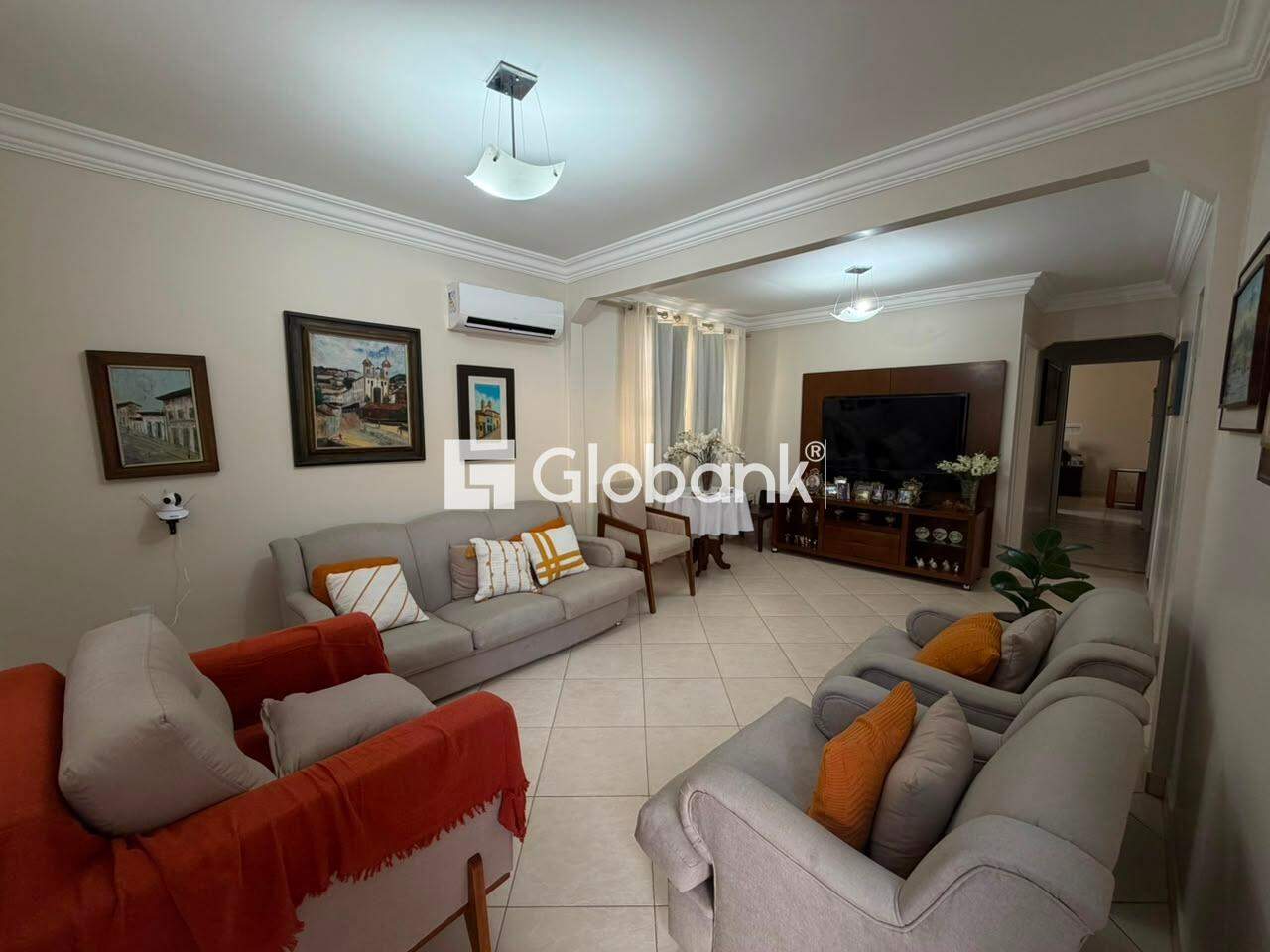 Casa 3 quartos para aluguel Morada do Parque 100m² Montes Claros MG: