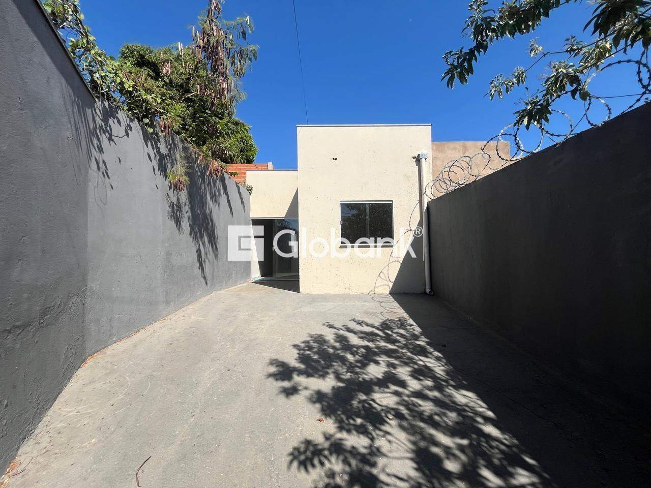 Casa 2 quartos à venda Santo Inácio 65m² Montes Claros MG: 