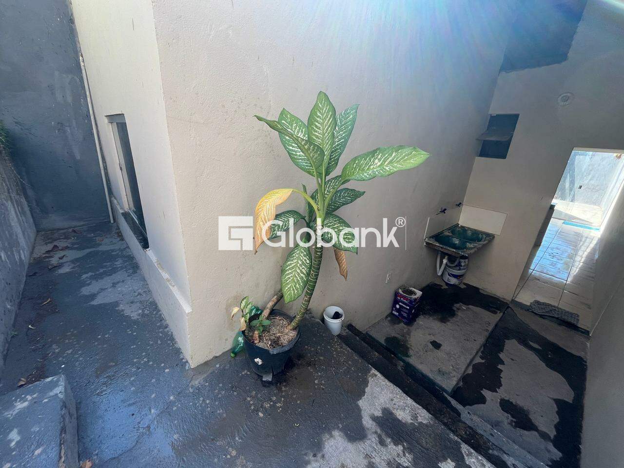 Casa 2 quartos à venda Santo Inácio 65m² Montes Claros MG: 