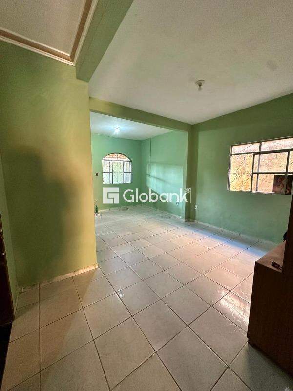 Casa 3 quartos à venda Carmelo 90m² Montes Claros MG: