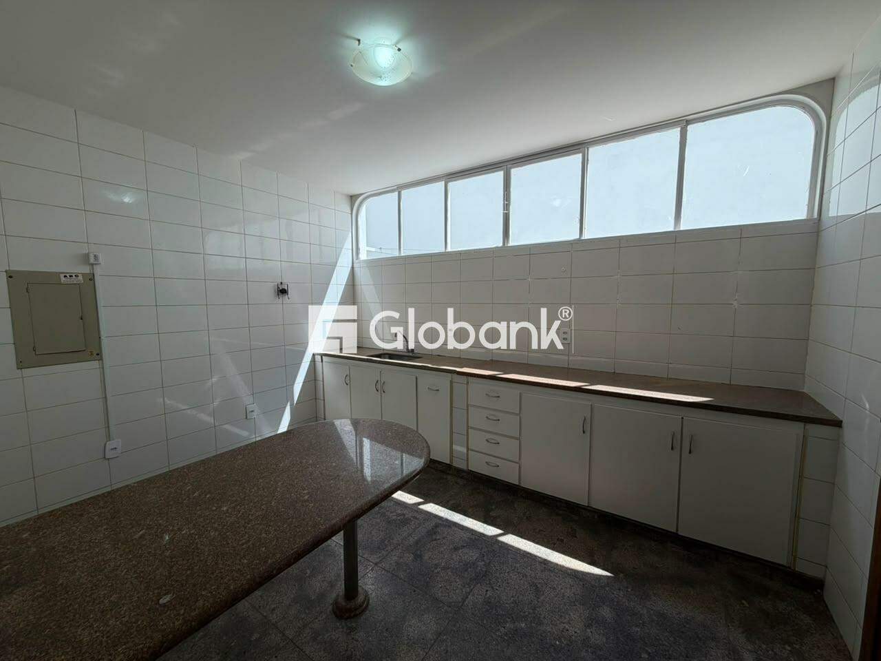 Casa 4 quartos para aluguel Todos os Santos 240m² Montes Claros MG: