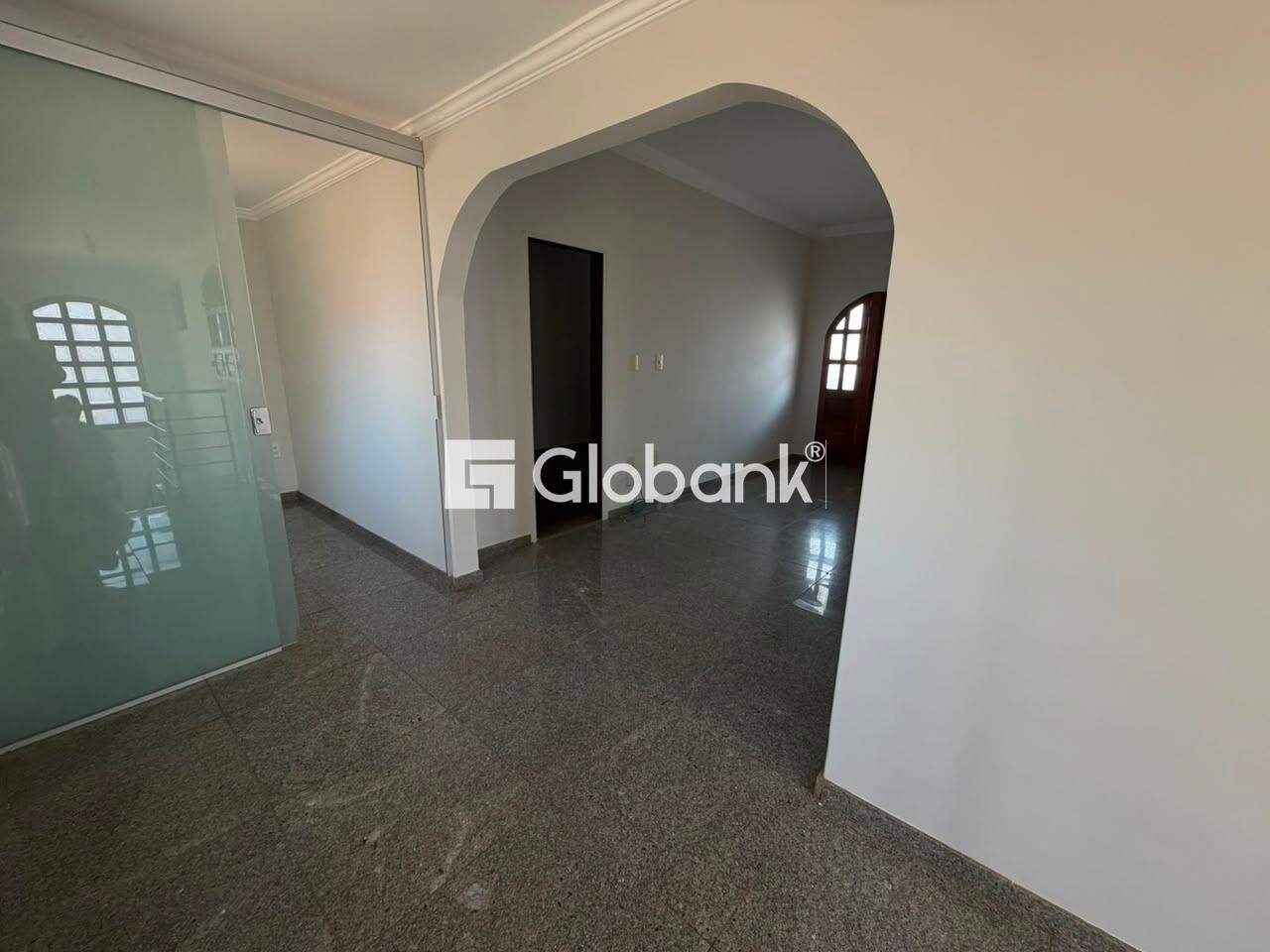 Casa 4 quartos para aluguel Todos os Santos 240m² Montes Claros MG: