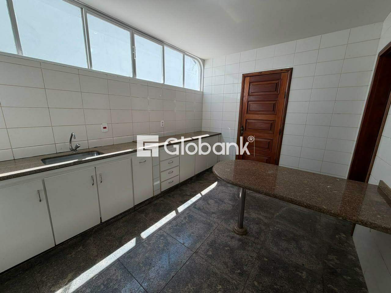 Casa 4 quartos para aluguel Todos os Santos 240m² Montes Claros MG: