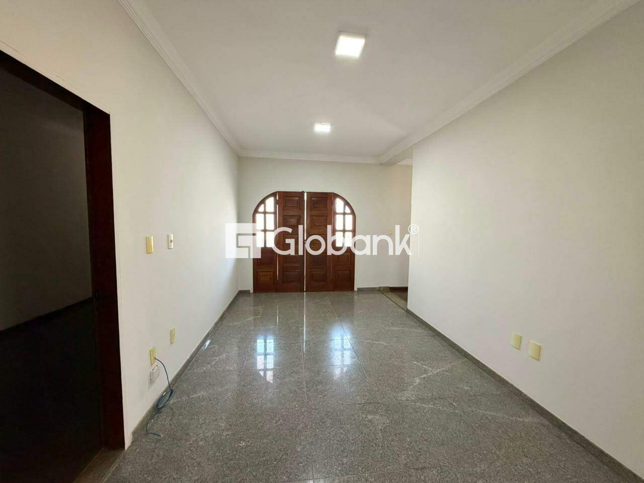 Casa 4 quartos para aluguel Todos os Santos 240m² Montes Claros MG: