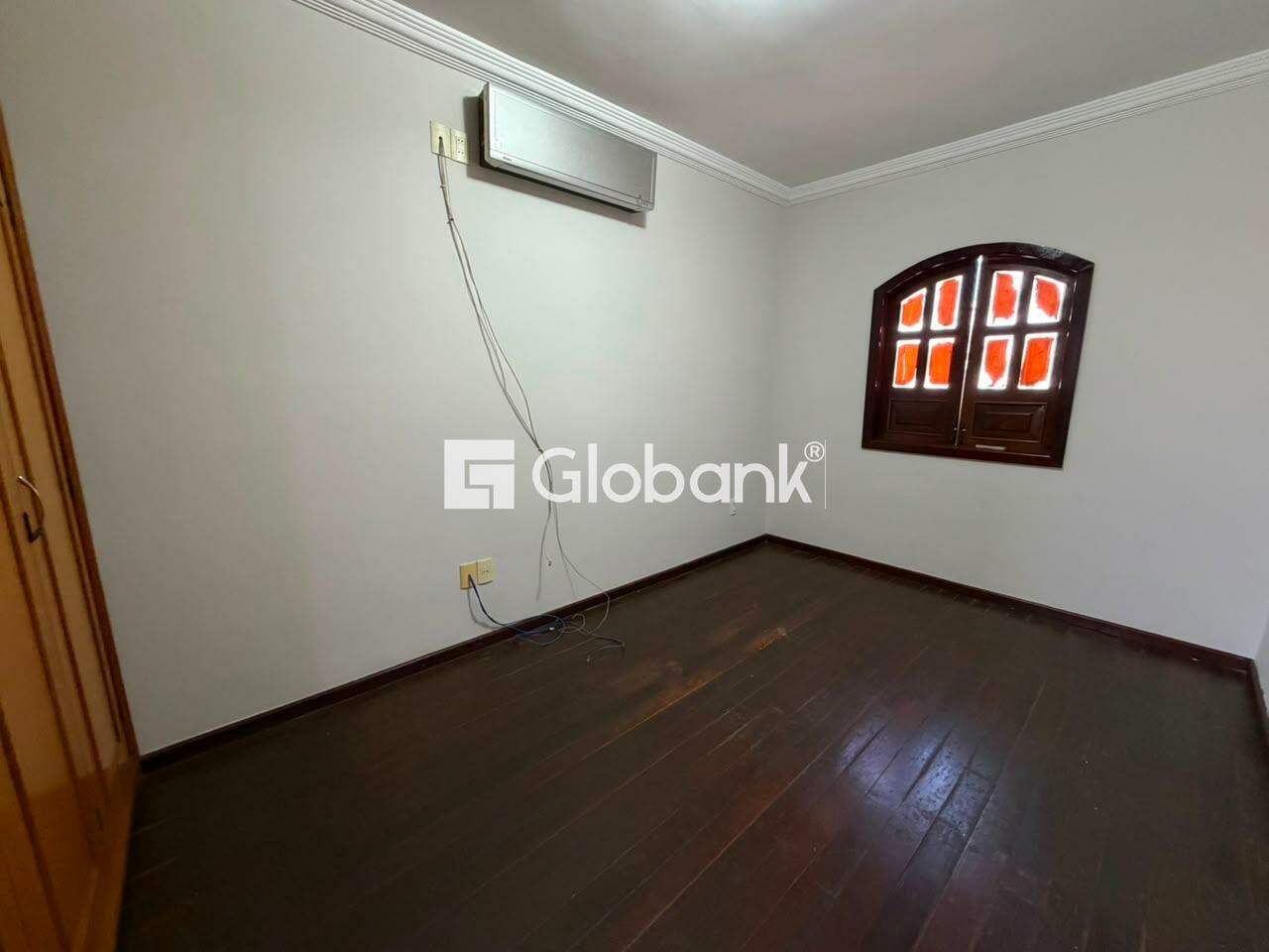 Casa 4 quartos para aluguel Todos os Santos 240m² Montes Claros MG: