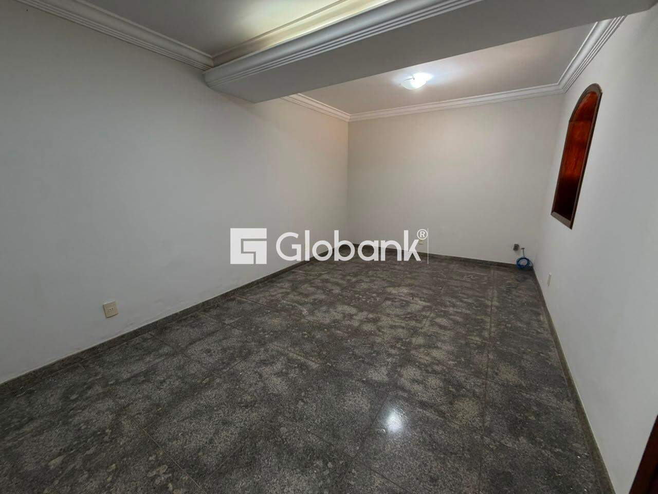 Casa 4 quartos para aluguel Todos os Santos 240m² Montes Claros MG: