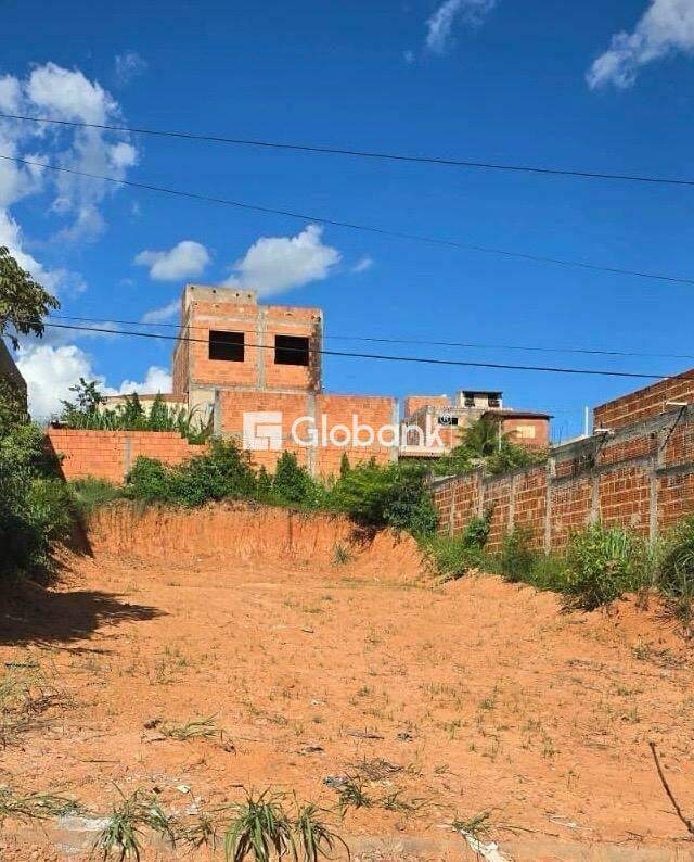 Terreno à venda Village do Lago I 360m² Montes Claros MG: