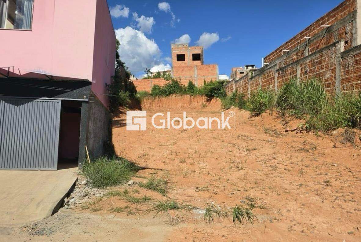 Terreno à venda Village do Lago I 360m² Montes Claros MG: 