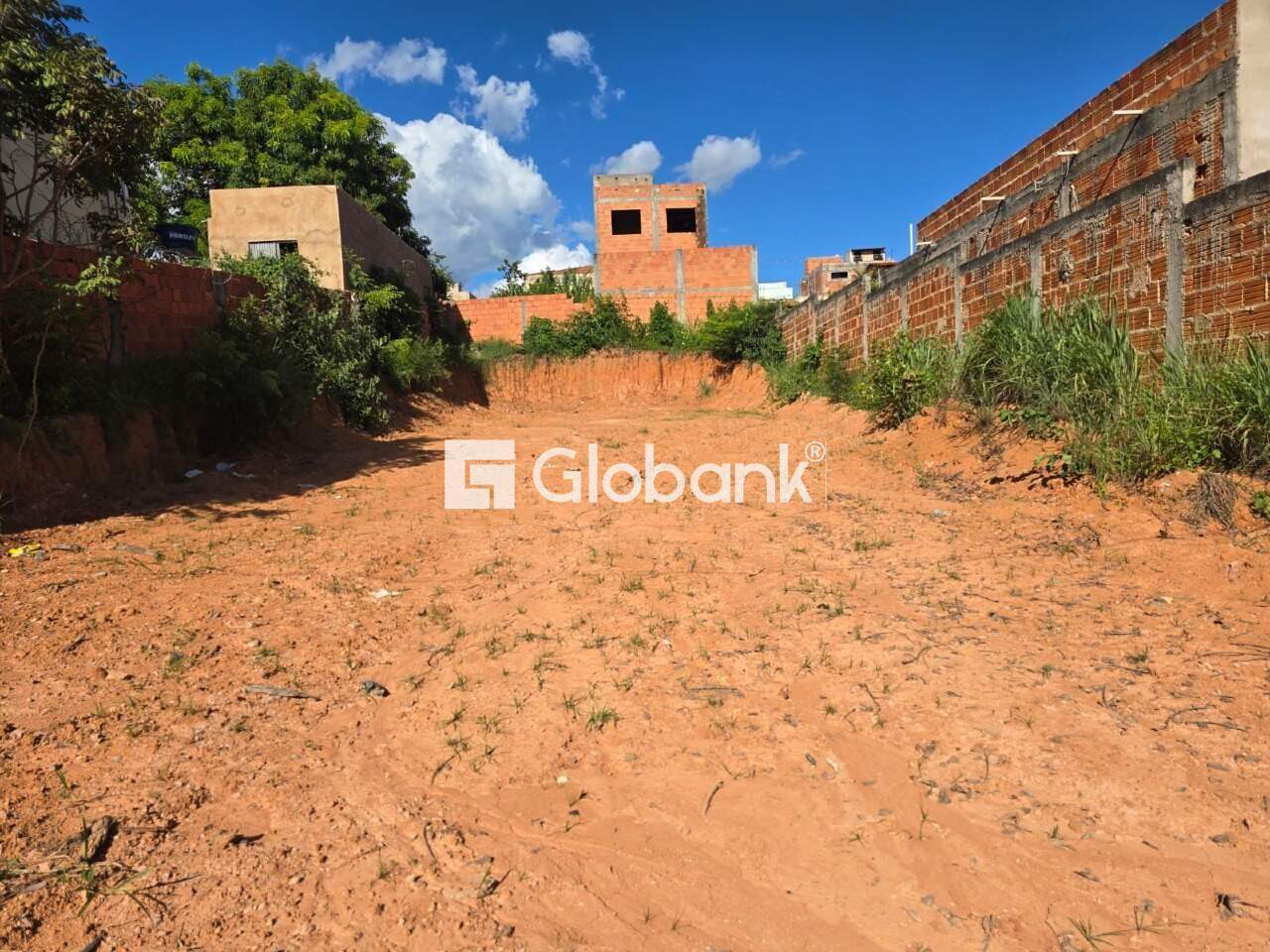 Terreno à venda Village do Lago I 360m² Montes Claros MG: