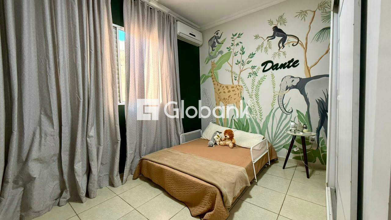 Casa 6 quartos à venda Melo 250m² Montes Claros MG: 