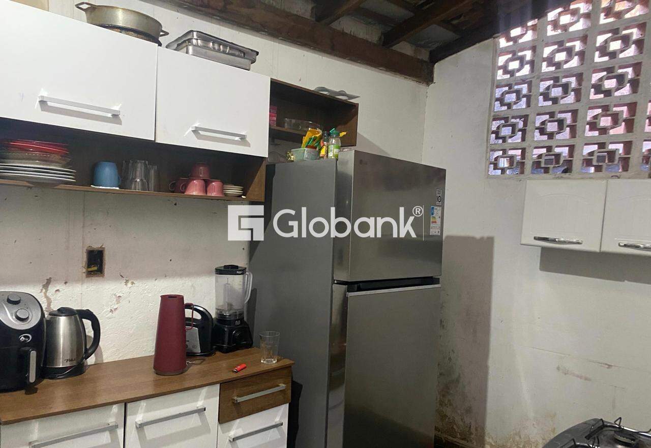 Casa 3 quartos à venda Dona Gregória 50m² Montes Claros MG: 