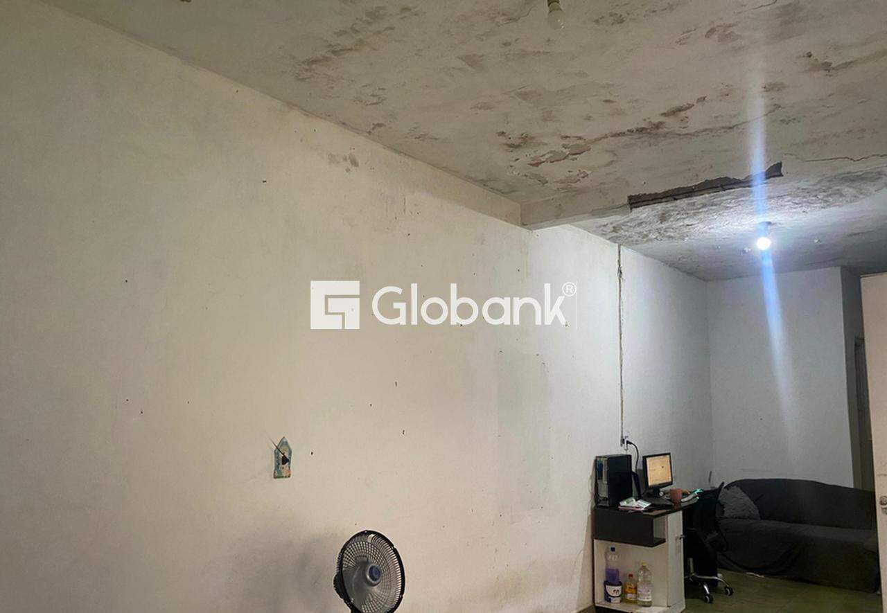 Casa 3 quartos à venda Dona Gregória 50m² Montes Claros MG: 