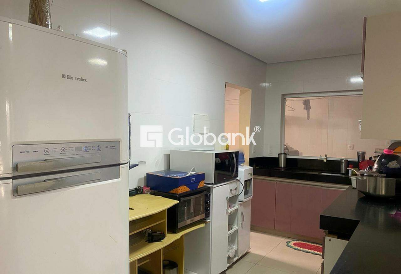 Casa 4 quartos à venda Residencial Parque Sul 312m² Montes Claros MG: 