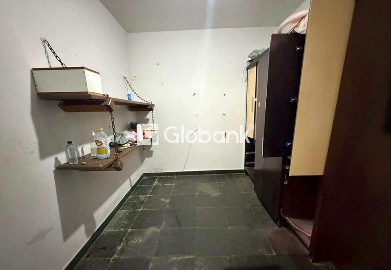 Casa 7 quartos à venda Santo Expedito 280m² Montes Claros MG: 