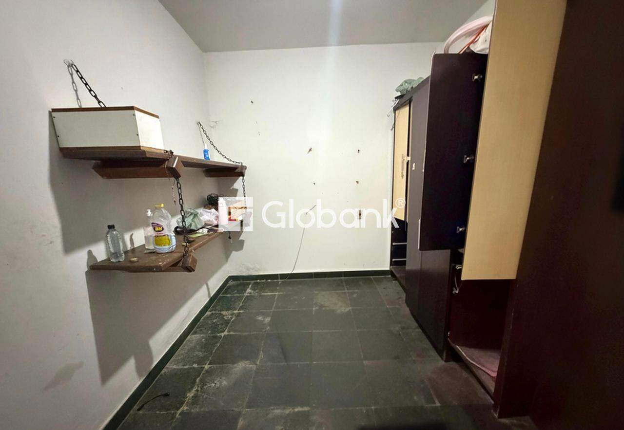 Casa 7 quartos à venda Santo Expedito 280m² Montes Claros MG: 