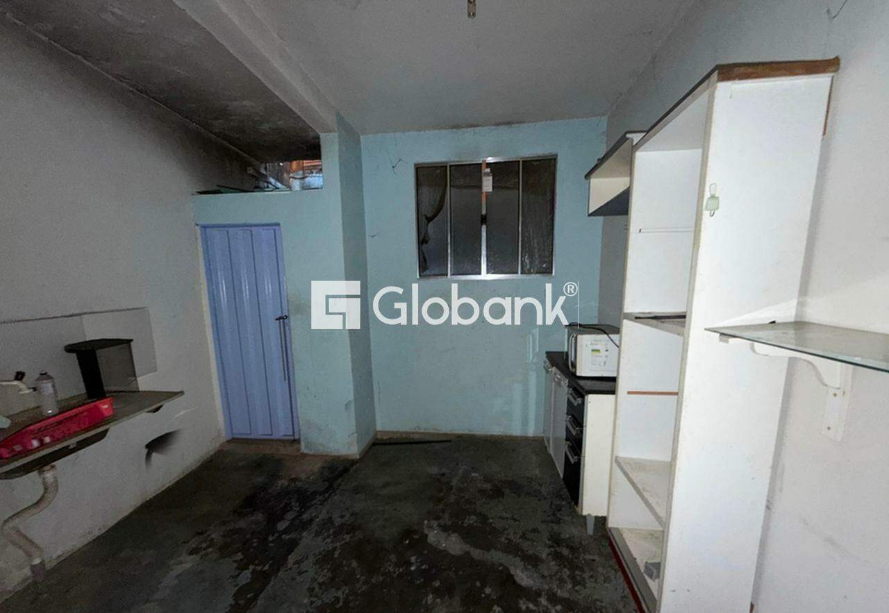 Casa 7 quartos à venda Santo Expedito 280m² Montes Claros MG: 