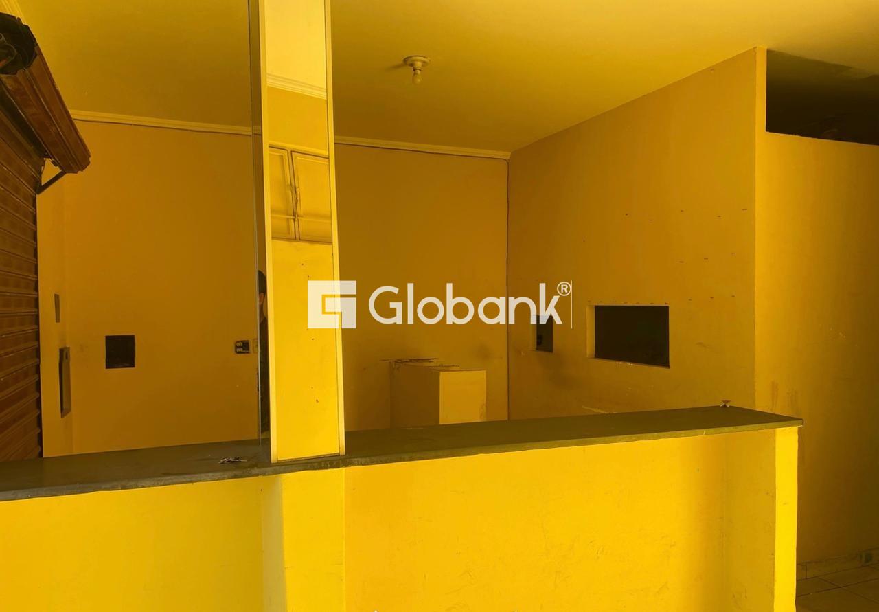Ponto comercial para aluguel Santo Expedito 60m² Montes Claros MG: