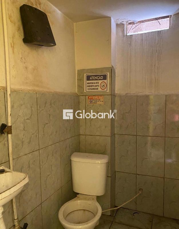 Ponto comercial para aluguel Santo Expedito 60m² Montes Claros MG: