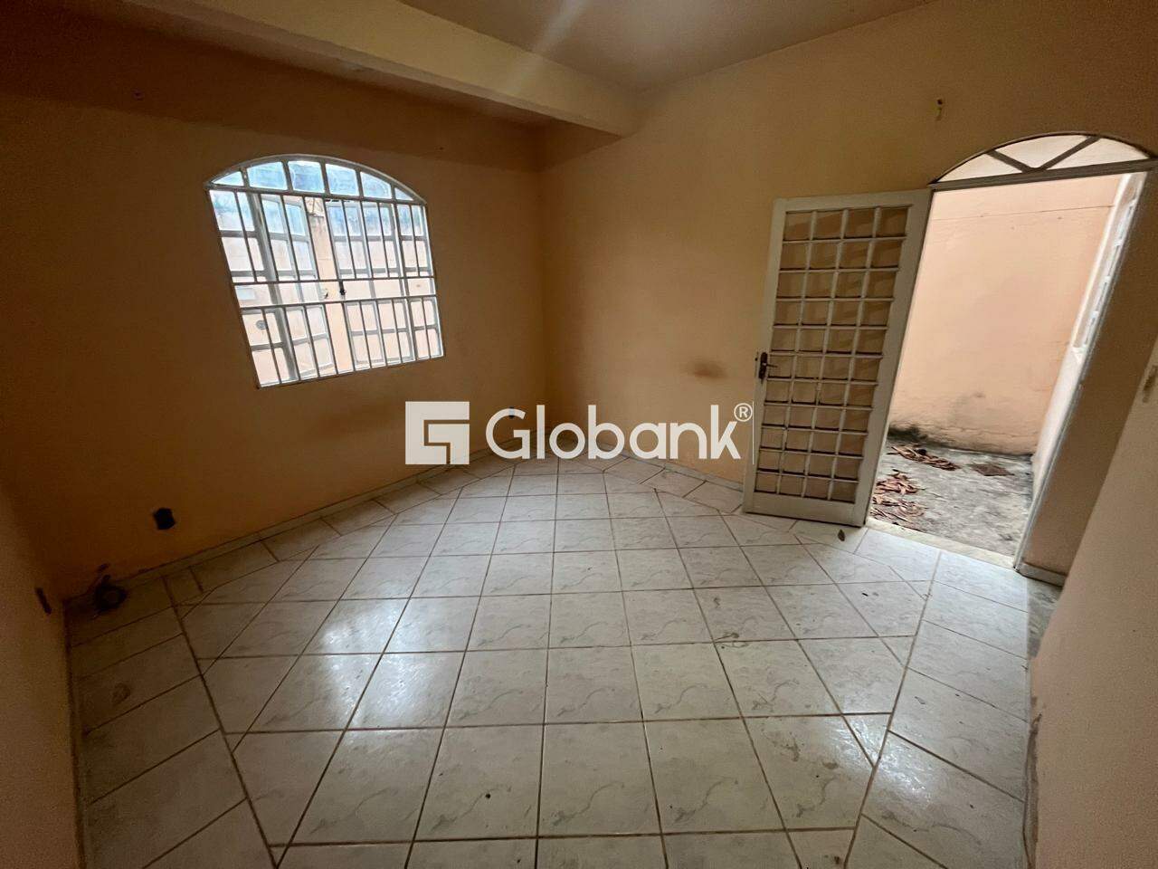Casa 2 quartos para aluguel Centro 80m² Montes Claros MG: 