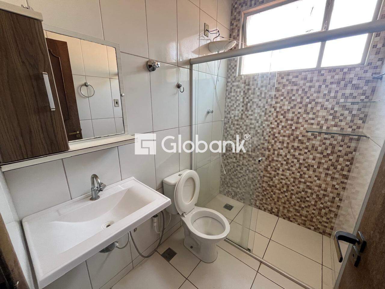Casa 3 quartos para aluguel Cândida Câmara 120m² Montes Claros MG: 