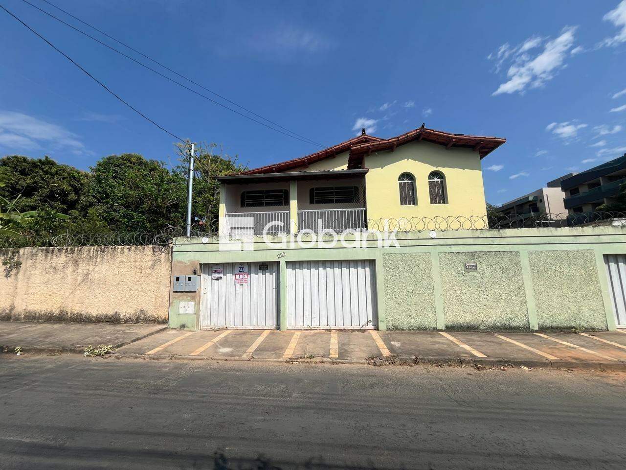 Casa 3 quartos para aluguel Cândida Câmara 120m² Montes Claros MG: 