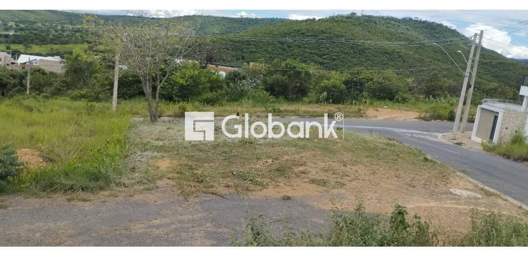 Terreno à venda Mirante do Sol 302m² Montes Claros MG: 