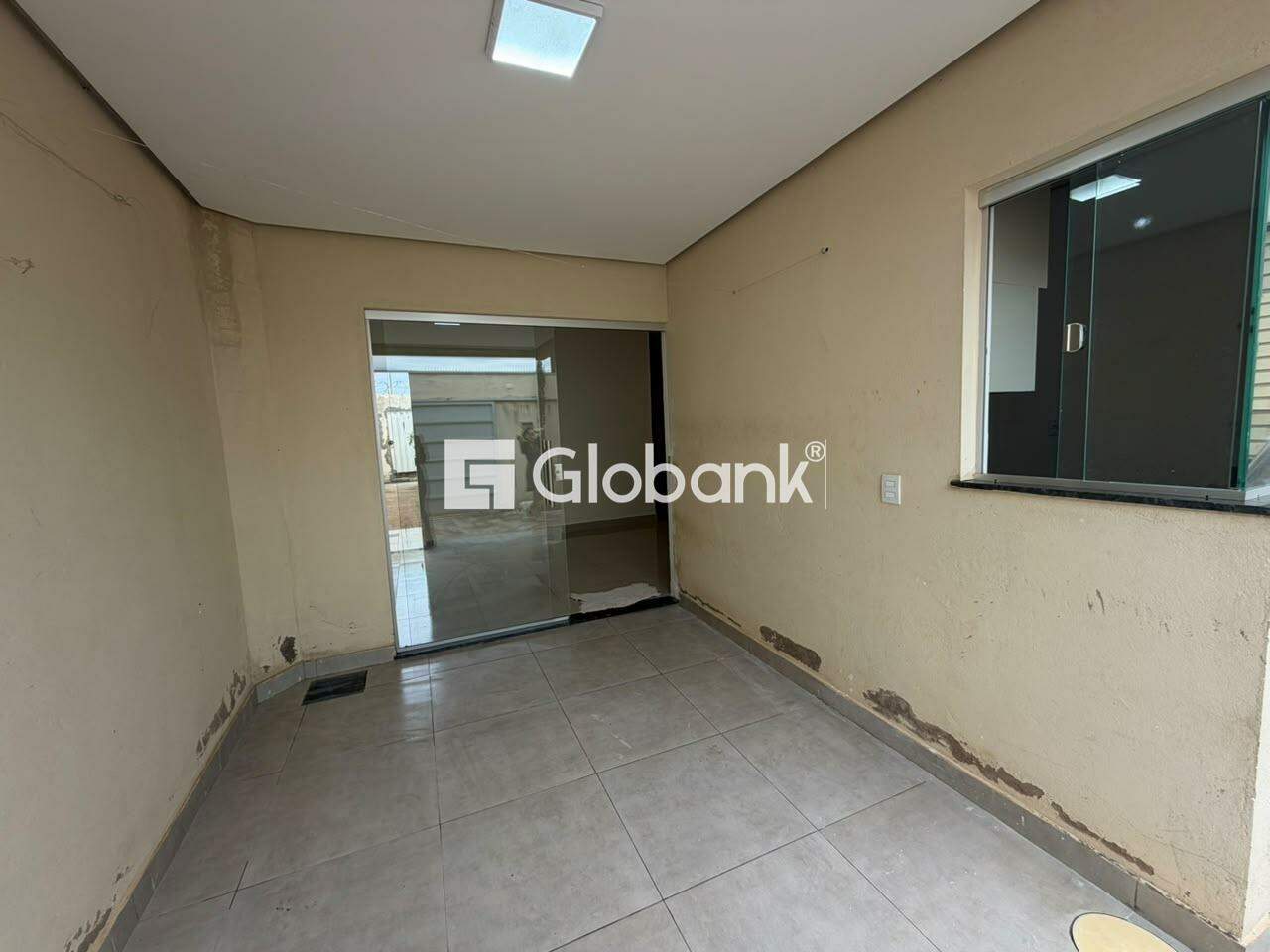 Casa 2 quartos para aluguel Novo Delfino 80m² Montes Claros MG: