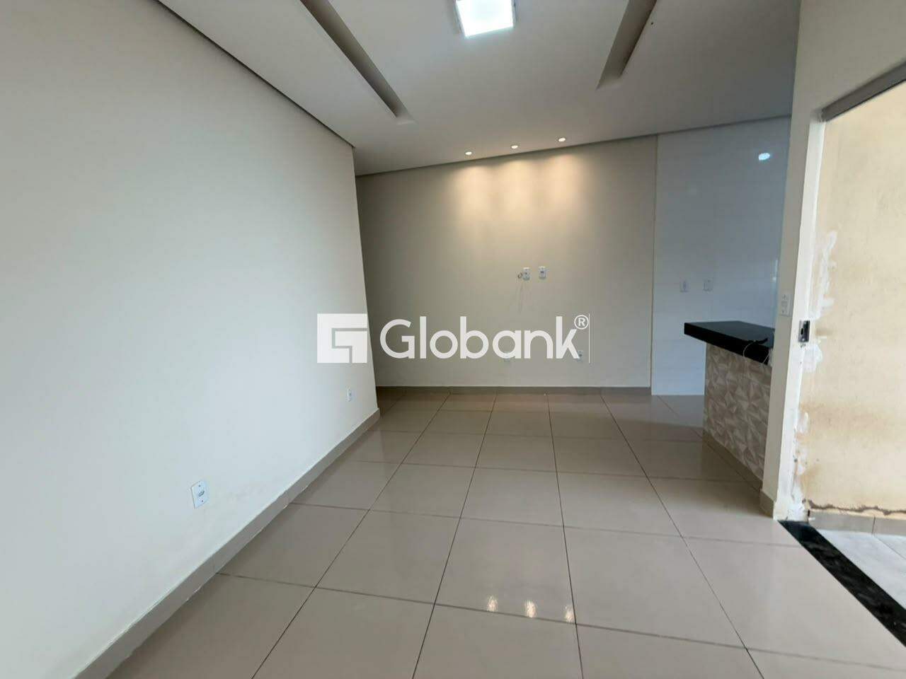 Casa 2 quartos para aluguel Novo Delfino 80m² Montes Claros MG: