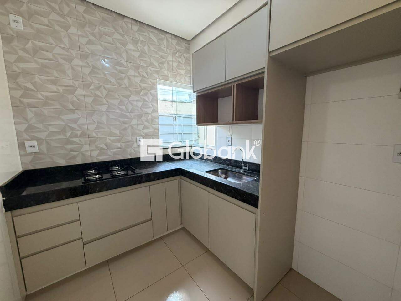 Casa 2 quartos para aluguel Novo Delfino 80m² Montes Claros MG: