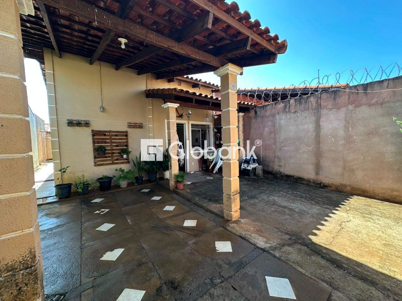 Casa 3 quartos para aluguel Loteamento Novo Jaraguá 90m² Montes Claros MG: