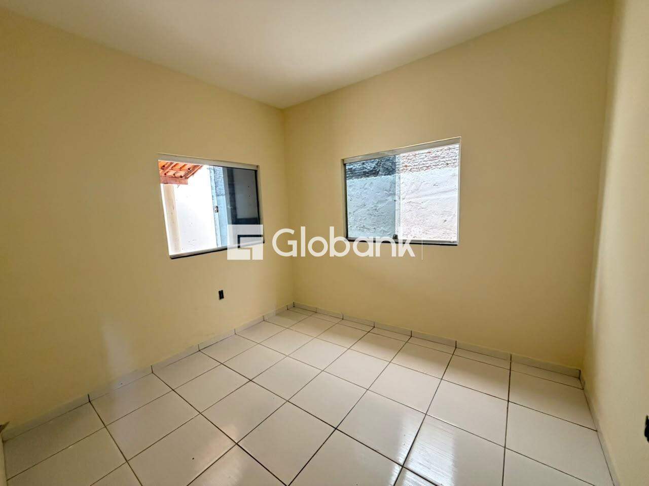 Casa 3 quartos para aluguel Conjunto Cristo Rei 110m² Montes Claros MG: