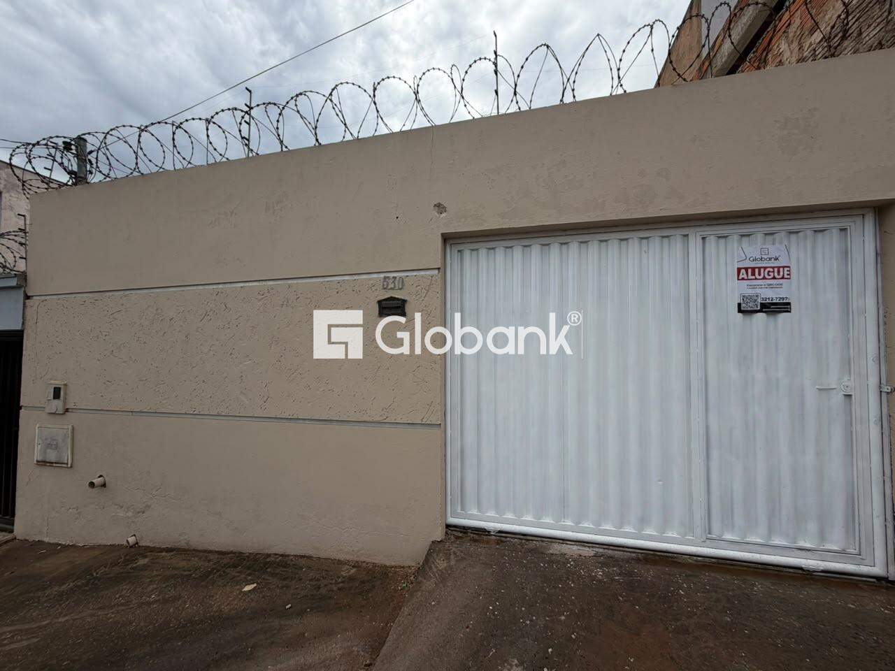 Casa 3 quartos para aluguel Conjunto Cristo Rei 110m² Montes Claros MG: