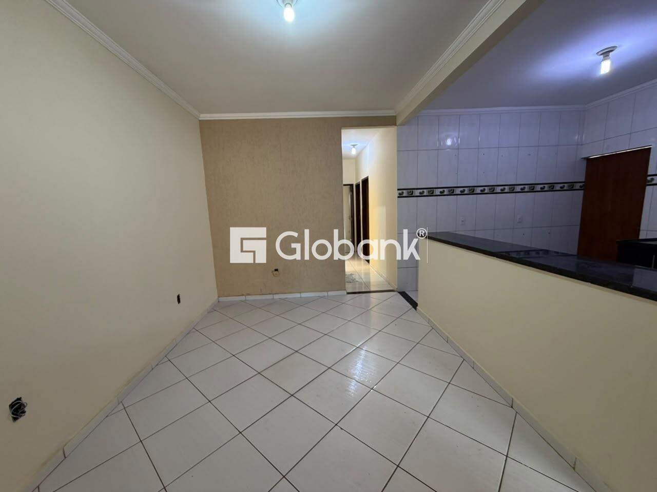 Casa 3 quartos para aluguel Conjunto Cristo Rei 110m² Montes Claros MG: 