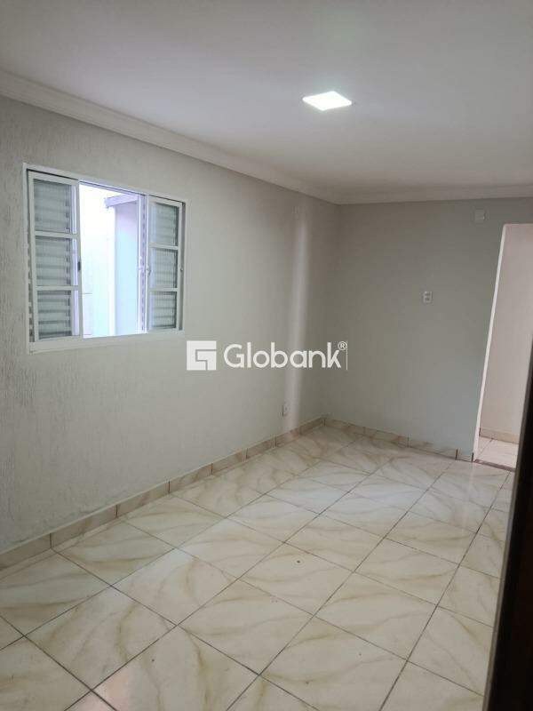 Casa 3 quartos à venda Planalto 150m² Montes Claros MG: 