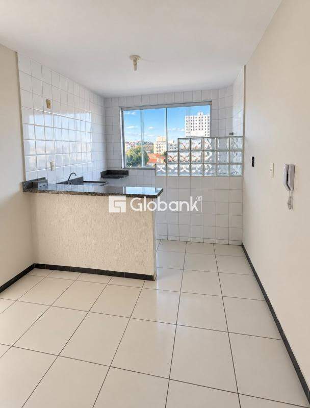 Apartamento 2 quartos à venda Vila Mauricéia 90m² Montes Claros MG:
