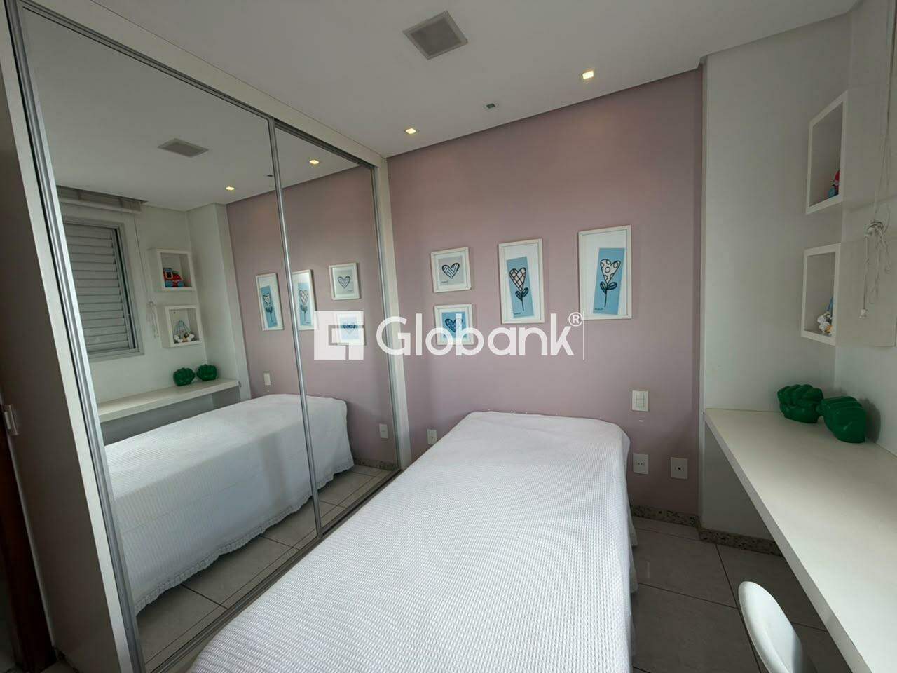 Apartamento 3 quartos para aluguel Melo 110m² Montes Claros MG: 
