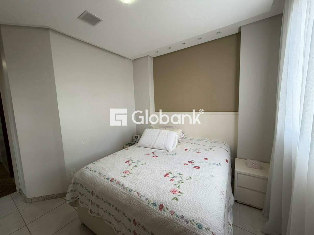 Apartamento 3 quartos para aluguel Melo 110m² Montes Claros MG: 