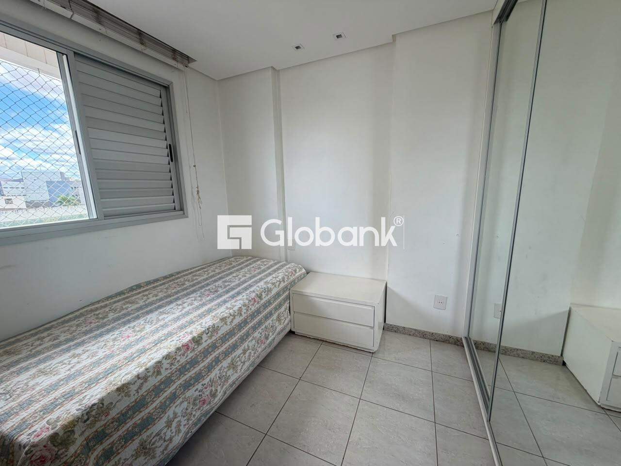 Apartamento 3 quartos para aluguel Melo 110m² Montes Claros MG: 