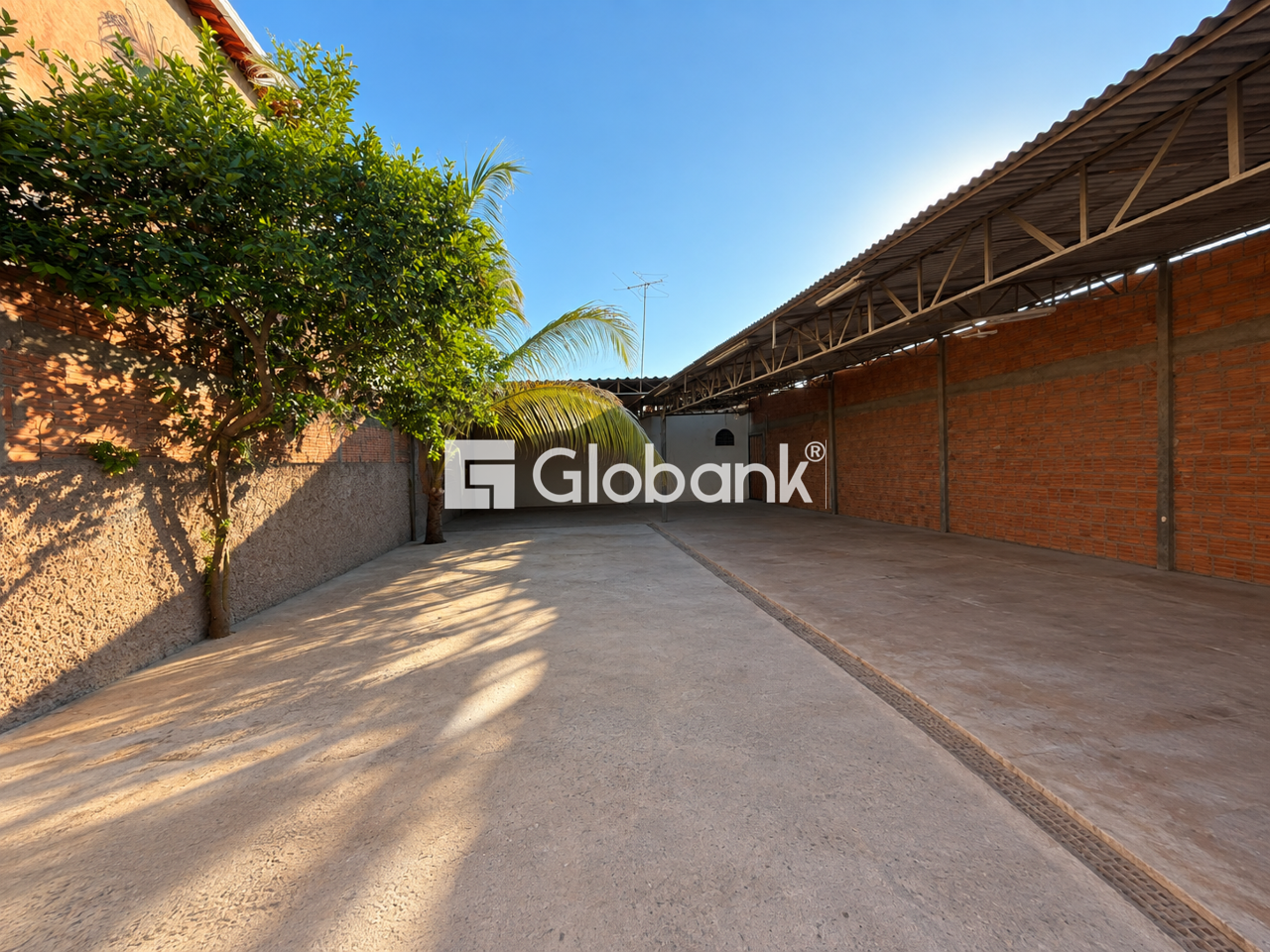 Galpão para aluguel Vila Campos 250m² Montes Claros MG: 